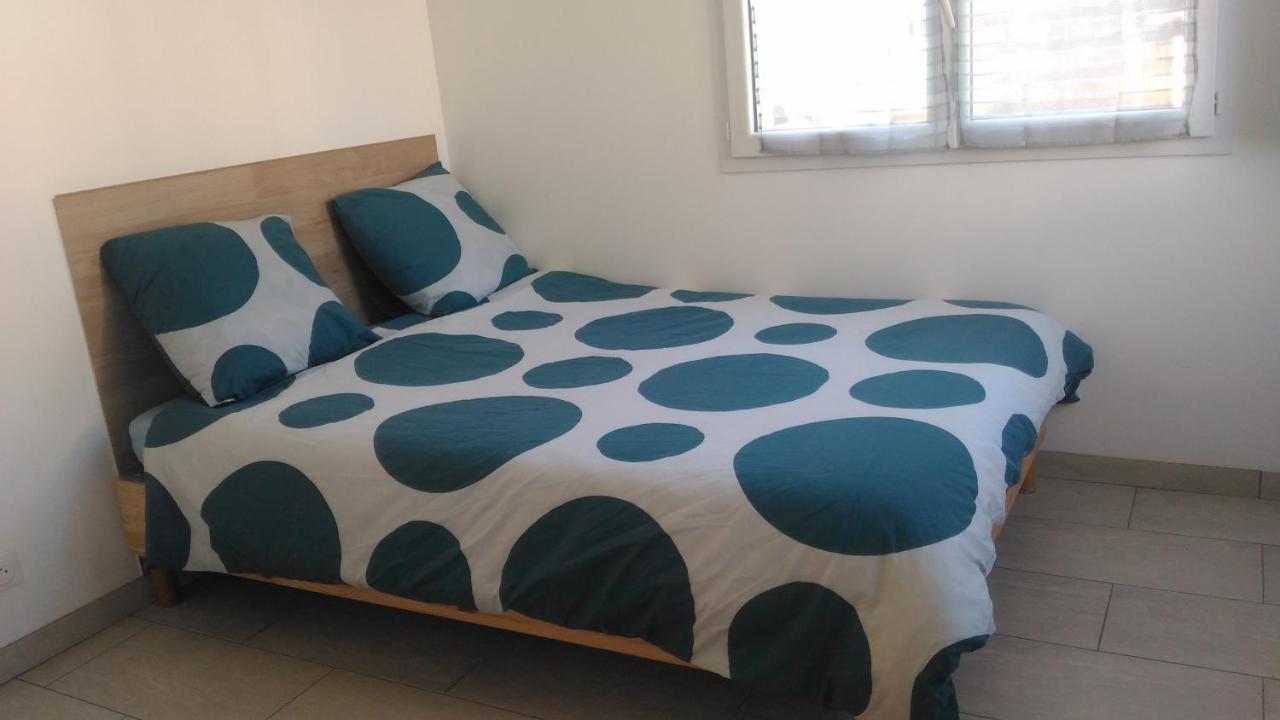 Studio Parking Gratuit Sur Place Claye Souilly Esterno foto